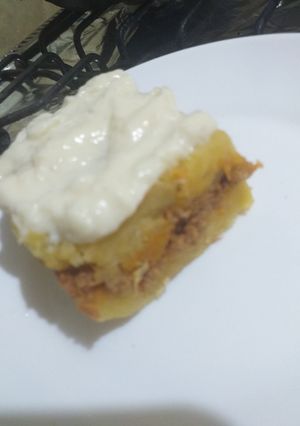 Una foto de Lasaña de maduro con carne