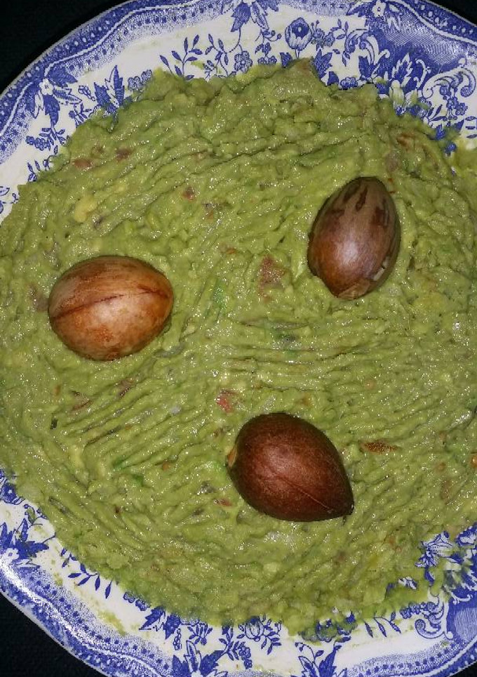Una foto de Guacamole casero🍈🥑