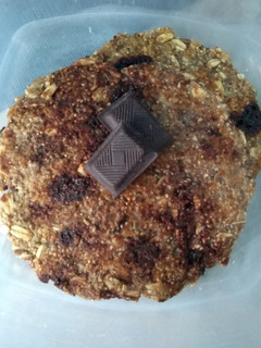 Una foto de Hot cakes de avena con chocolate