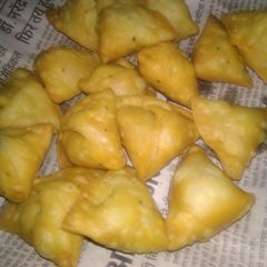 A picture of Mini samosa.