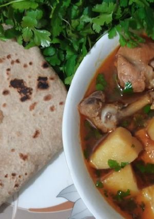 A picture of Aloo chicken.