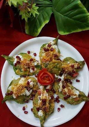 A picture of Crispy spinach chat.