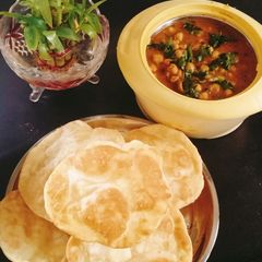 A picture of Singhare ki poori (singhare aata ki puri/ water chestnut flour).