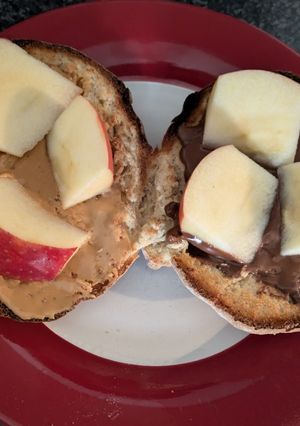 A picture of Dessert/savory flatbread.