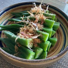 A picture of Boiled Okura with soy sauce.