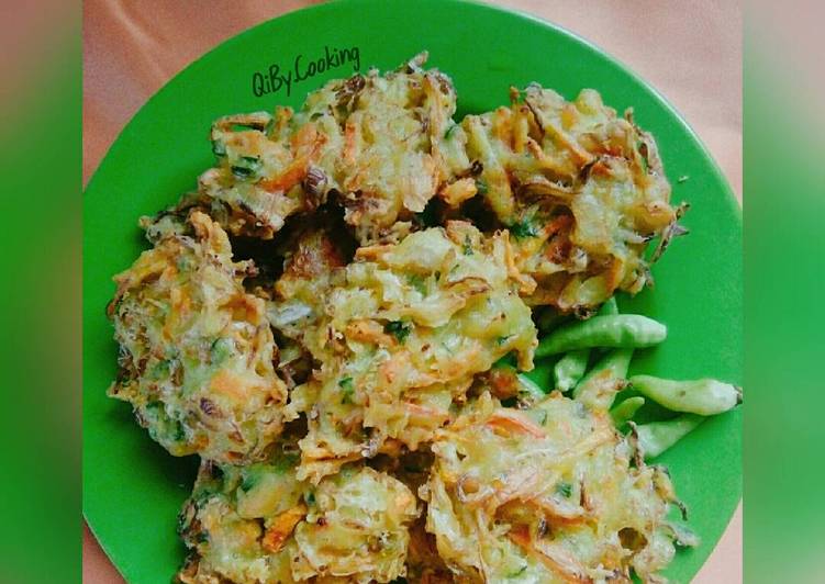  Resep  Bakwan  sayur awet  renyah  BikinRamadanBerkesan oleh 