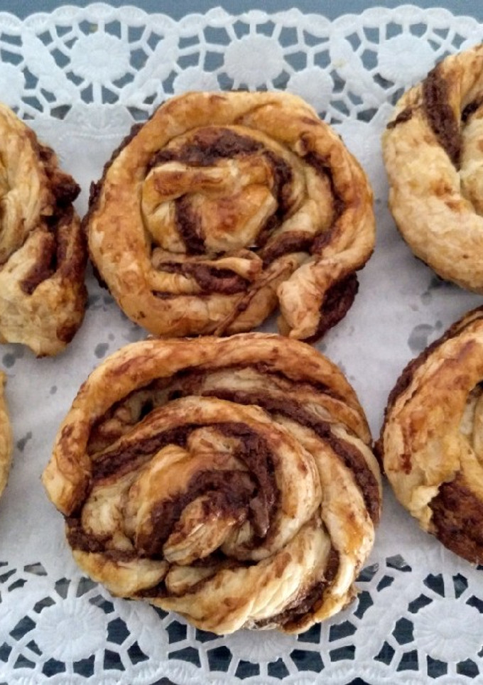Una foto de Caracolas de hojaldre con Nutella