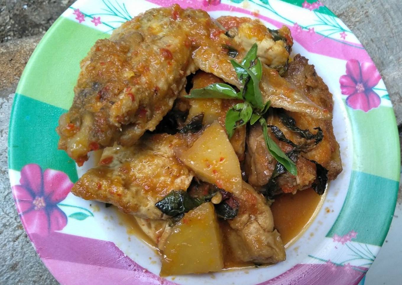 Ayam rica-rica pedas kemangi