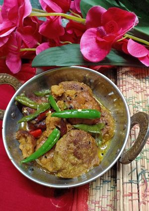 বড়া ঝালে(bora jhale recipe in Bengali) রেসিপির প্রধান ছবি
