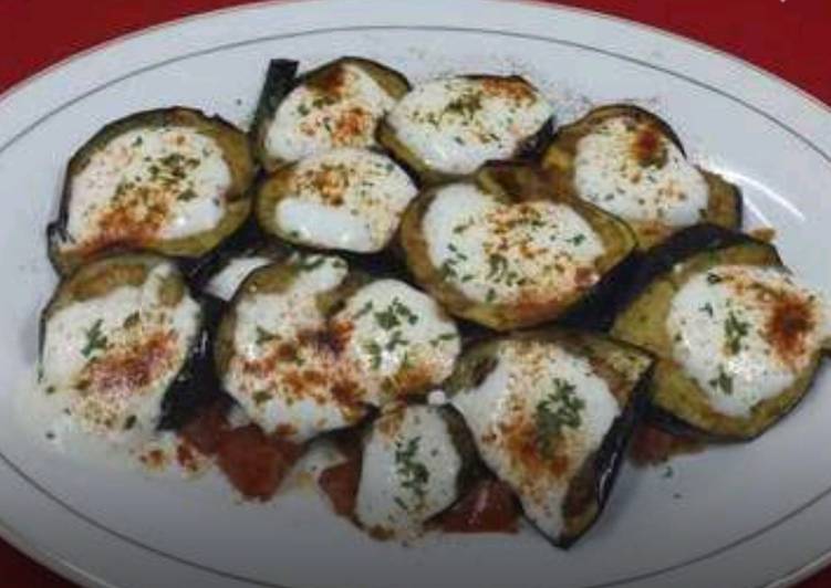 Borani Banjan/Afghani Eggplants in Yoghurt Sauce