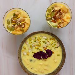 A picture of Fruits and dry fruits custard 🍮.