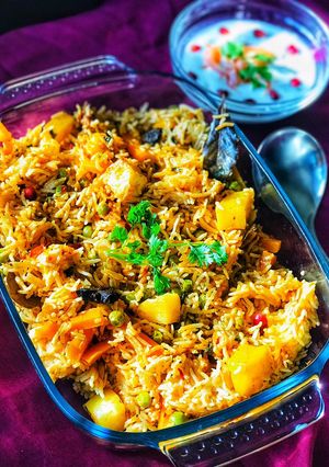 A picture of Veg Pulao.