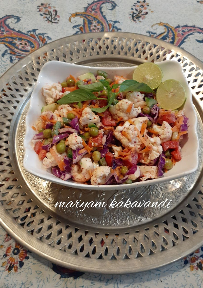 عکسی از دستور سالاد گل کلم