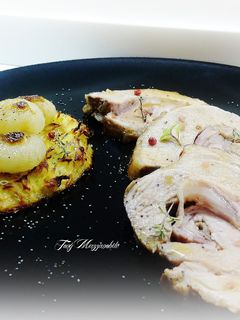 Foto di Arrosto di vitello con rosti di patate e cipolle borettane arrosto in tegame