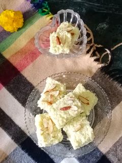 कलाकंद (Kalakand recipe in hindi) रेसिपी मुख्य फोटो