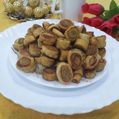 A picture of Bhakrwadi easy and tasty snacks.