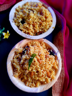 கோவில் புளியோதரை (Temple puliyotharai recipe in Tamil) செய்முறை முக்கிய புகைப்படம்