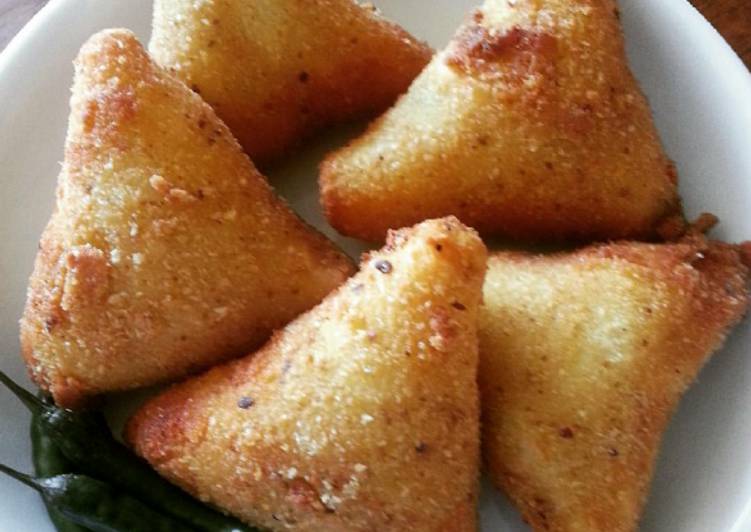 Resep: Untuk Mencoba Di RumahRisoles isi Ragout sayuran dan ayam dengan cara cepat dalam proses penyelesaian