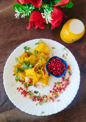 A picture of Besan Cheela - paneer stuffed Besan cheela in 15 minutes / Healthy instant morning Breakfast chila.