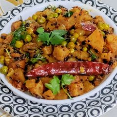 Kholrabi (Knol Khol) Curry A picture of Kholrabi (Knol Khol) Curry.