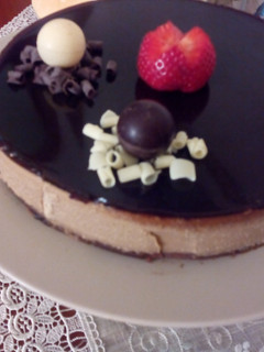 Foto principal de Tarta de chocolate blanco y crema de orujo