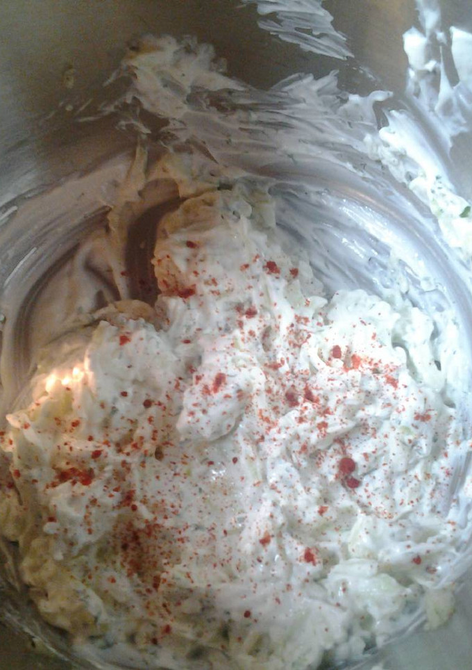 A picture of Cucumber sauce II.