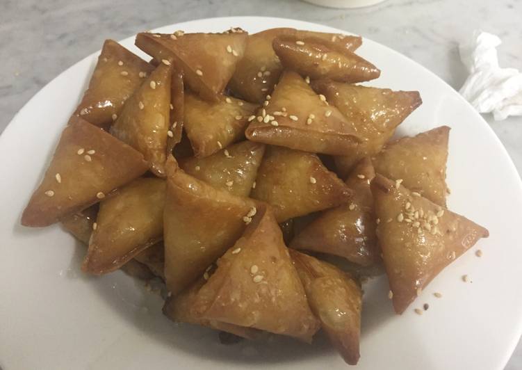 حلى سمبوسة الجبن