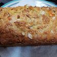Queque tipo budín de zanahoria y manzana