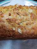 Queque tipo budín de zanahoria y manzana