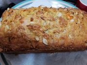 Una foto de queque de manzana saludable