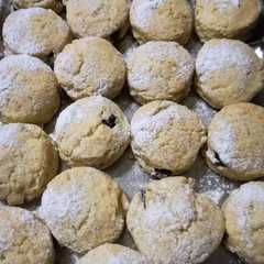 Una foto de Scones con pasas