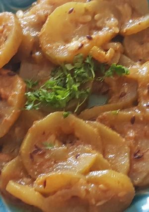 A picture of Dudhi na pita -Lauki Sabji.