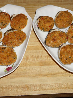 A picture of Baked stuffed clams.