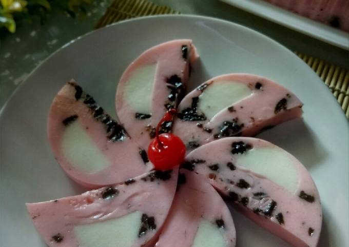 Resep Puding Yogurt Oreo Strawberry Oleh Teh Yanithea Cookpad