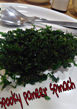 A picture of Spooky paneer spinach crackers.