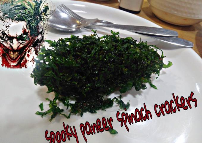 Spooky paneer spinach crackers