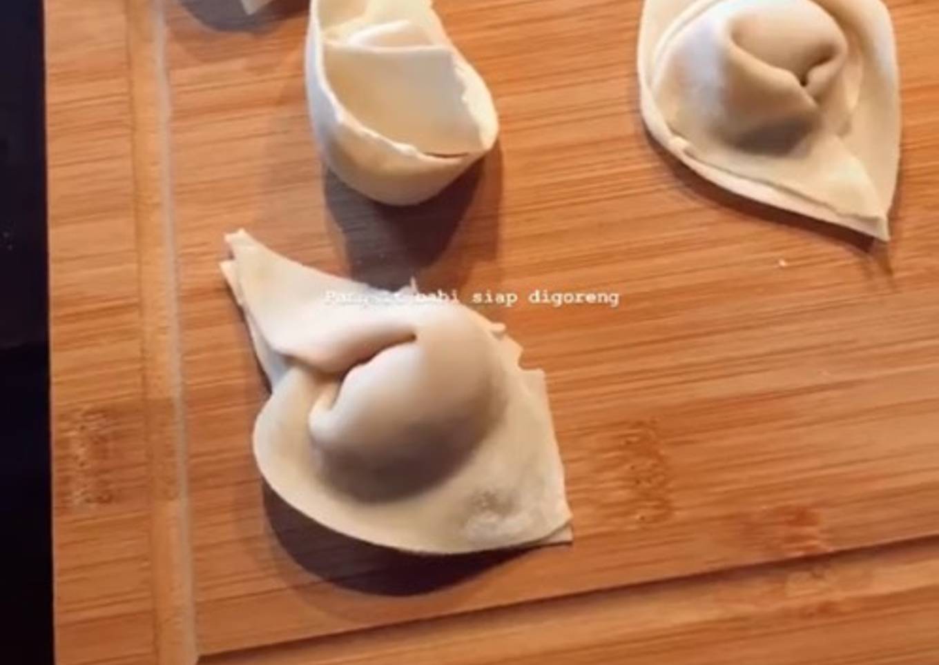 Pangsit Isi Daging