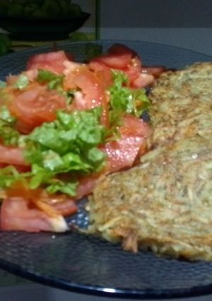 Una foto de Papas rosty con zanahoria y batata