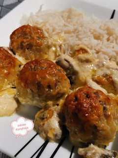 Gombás - sajtos - tejszínes húsgombóc gluténmentesen recept fotója