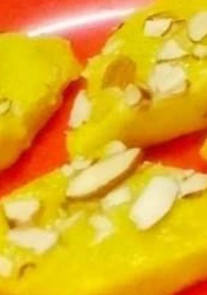 A picture of Aloo burfi.