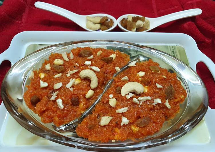 Steps to Make Quick Carrot Halwa