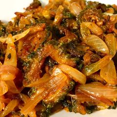 A picture of  bitter gourd curry.