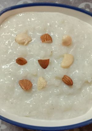 ચોખા ની ખીર (Rice Kheer Recipe In Gujarati) રેસીપી મુખ્ય ફોટો