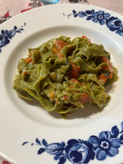 Foto di Tagliatelle all’uovo e basilico