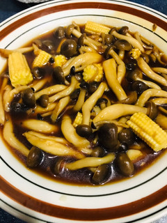 醬燒鴻禧菇玉米筍 的食譜成品照片