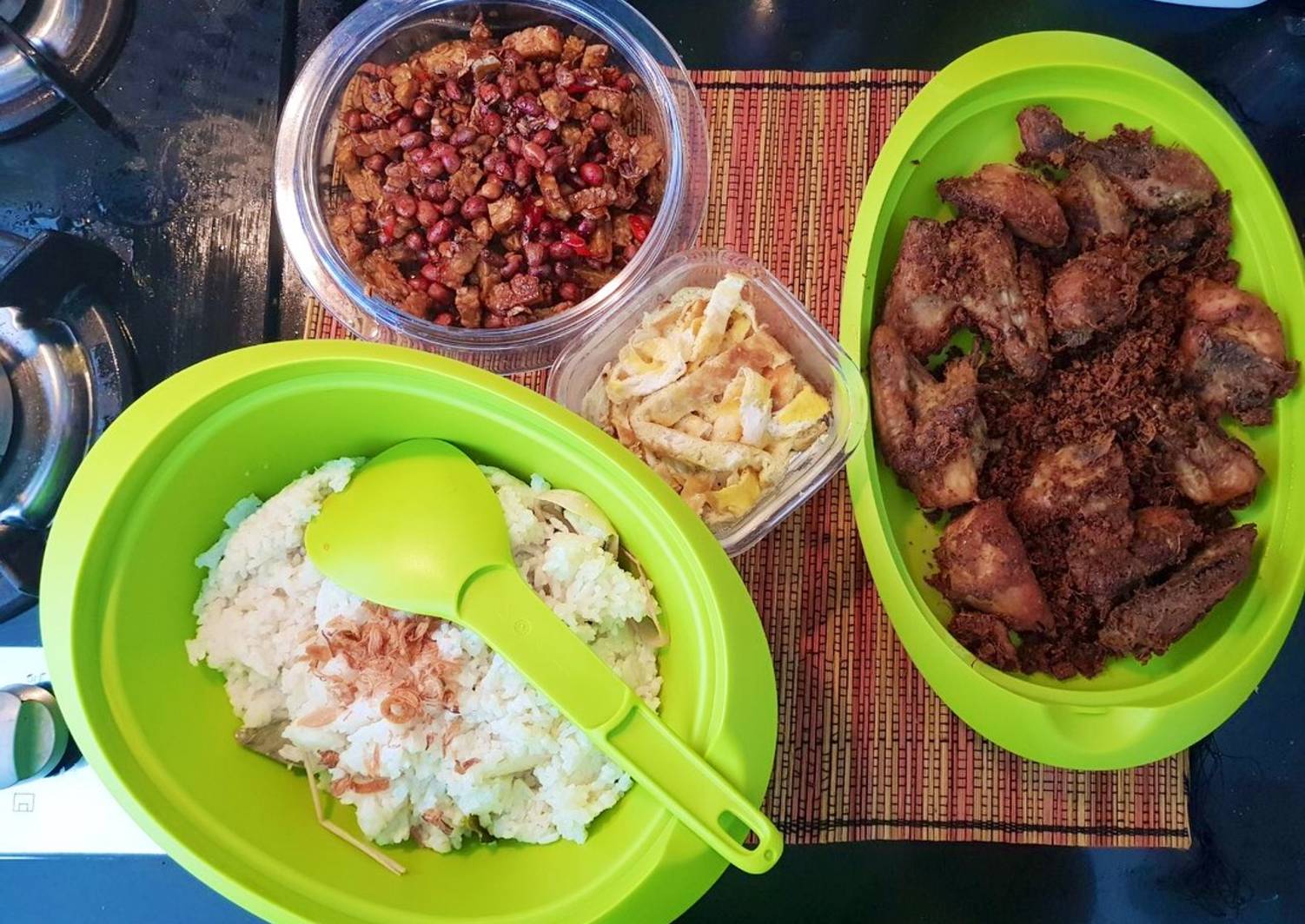 Resep Nasi  Uduk  Rice cooker oleh Kartika G dapurmimi 