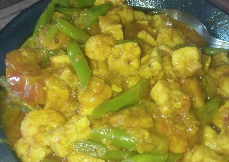 Tumis udang tempe bumbu kuning😊