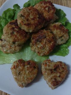 かにの雞肉漢堡排 的食譜成品照片