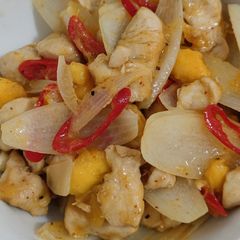 A picture of Mango chicken.