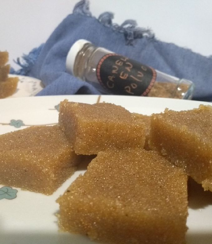 Una foto de Halva de sémola